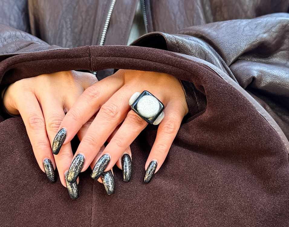 7 Proven Tips for Maintaining Your Acrylic Nails
